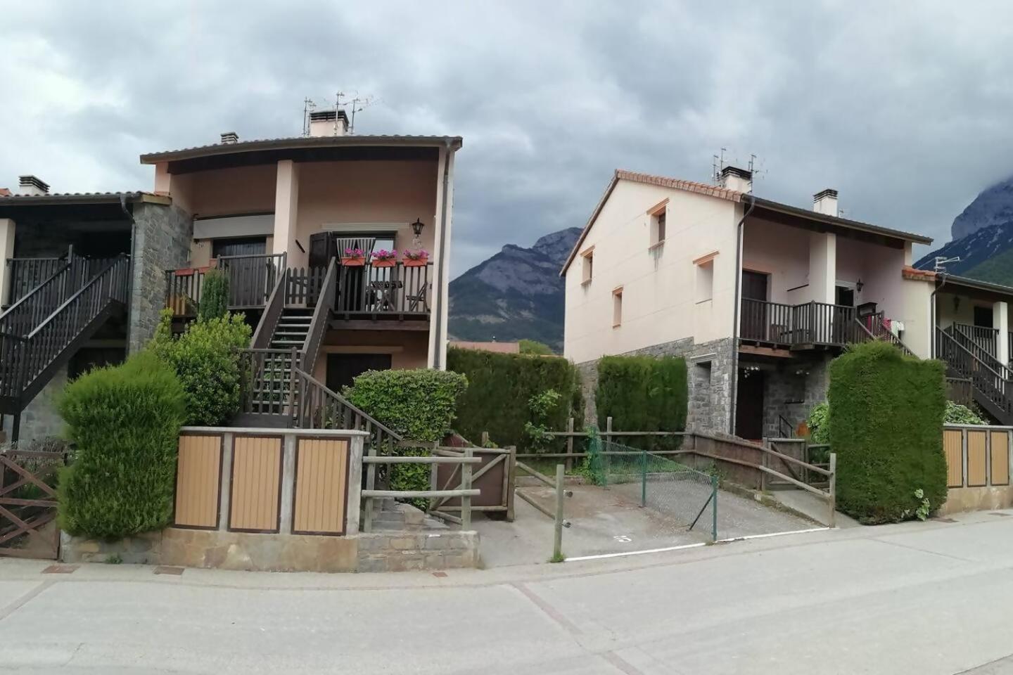 Laspuña Duplex La Valle Ordesaainsa מראה חיצוני תמונה